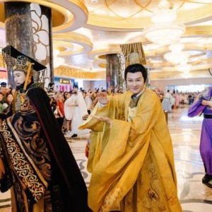 “李世民”在景区跳科目三