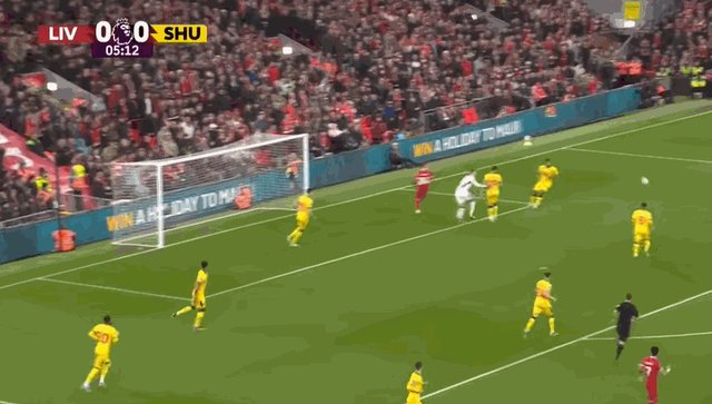 1712264798545049229.gif 萨拉赫吊射.gif